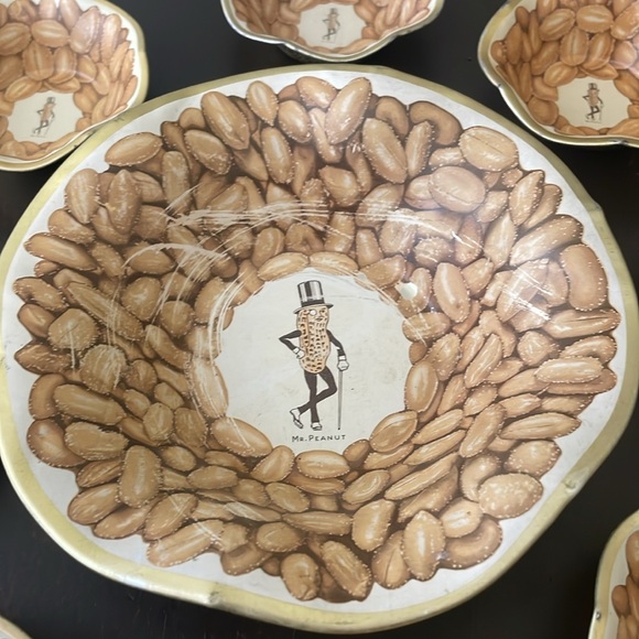 💛VTG Mr.Peanut metal serving set - Picture 3 of 9